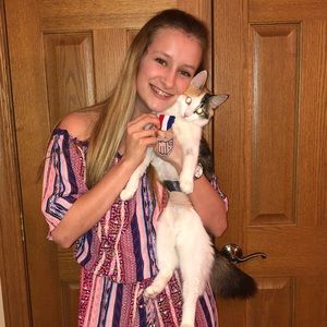 Meet your Posher, Ashley